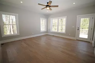 429 Dawn Ct, Pembroke, NH 03275 - Photo 11