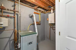 18 E Derry Rd, Derry, NH 03038 - Photo 45