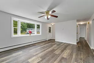 18 E Derry Rd, Derry, NH 03038 - Photo 17
