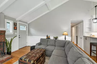 23 Escumbuit Road, Derry, NH 03038 - Photo 7