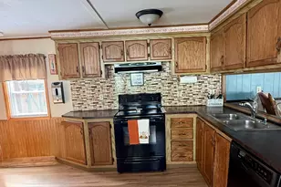 5 Brunswick St, Berlin, NH 03570 - Photo 13