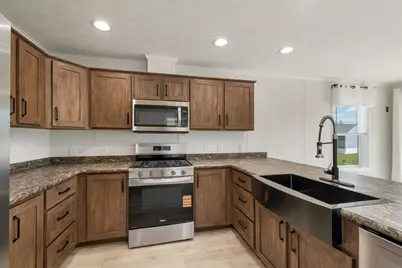 68 Diamondback Drive, Rochester, NH 03868 - Photo 3