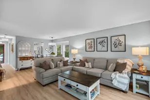 282 Bartemus Trail, Nashua, NH 03063 - Photo 13