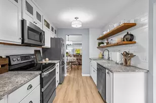 282 Bartemus Trail, Nashua, NH 03063 - Photo 7