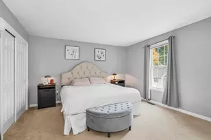 25 Belleview Dr, Amherst, NH 03031 - Photo 17