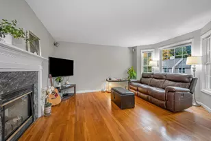 25 Belleview Dr, Amherst, NH 03031 - Photo 9