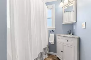 18 Pasadena Ave, Nashua, NH 03064 - Photo 23