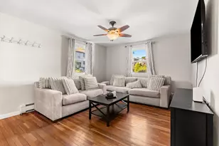 18 Pasadena Ave, Nashua, NH 03064 - Photo 13