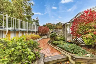 18 Hinsdale Ave, Nashua, NH 03063 - Photo 3