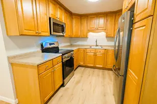 307B Amherst St, Nashua, NH 03063 - Photo 5