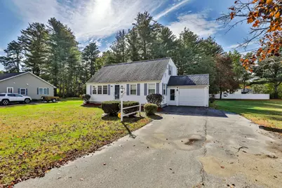 32 Greeley Street, Hudson, NH 03051 - Photo 3