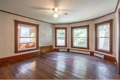 8 Everett Street, Derry, NH 03038 - Photo 5