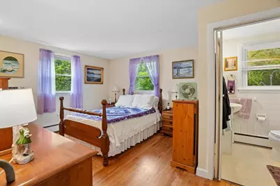 33 Cedar Street, Hudson, NH 03051 - Photo 13