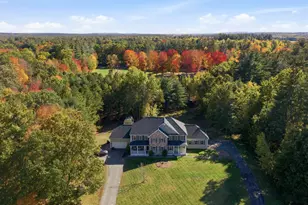 9 Lilac Ct, Litchfield, NH 03052 - Photo 5
