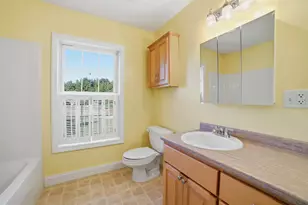 9 Lilac Ct, Litchfield, NH 03052 - Photo 27