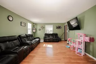 53 Wagner St, Manchester, NH 03104 - Photo 11