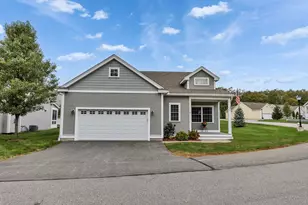 10 Dunstable Cir, Merrimack, NH 03102 - Photo 1