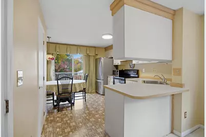 328 Fox Hollow Way #328, Manchester, NH 03104 - Photo 15