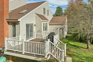 63 Drew Woods Dr, Derry, NH 03038 - Photo 3