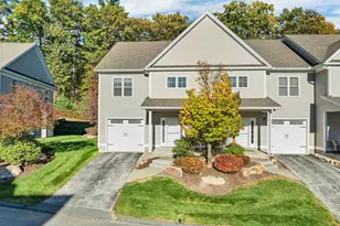91 Woodview Way, Manchester, NH 03102 - Photo 1