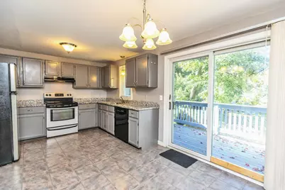 46 Valley West Way, Manchester, NH 03102 - Photo 7