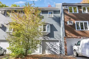 46 Valley W Way, Manchester, NH 03102 - Photo 1