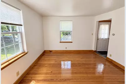 648 Kearsarge Way, Portsmouth, NH 03801 - Photo 5