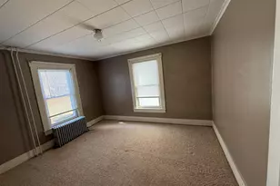 38 Jefferson St, Laconia, NH 03246 - Photo 5