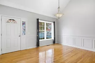 71 N High St, Derry, NH 03038 - Photo 3