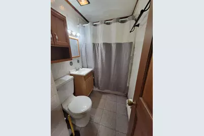 223 Melrose Street, Manchester, NH 03109 - Photo 17