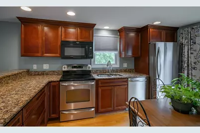 19 Sanders Road, Hudson, NH 03051 - Photo 5