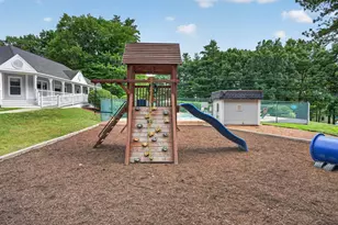 5 Suffolk Park, Nashua, NH 03063 - Photo 57