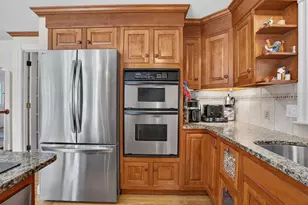 5 Suffolk Park, Nashua, NH 03063 - Photo 17