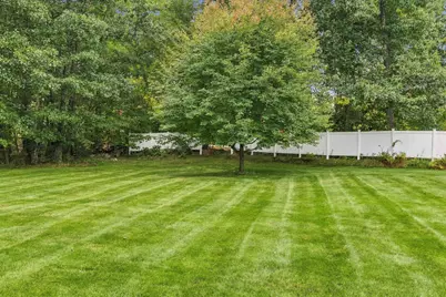 4 Woodbury Drive, Nashua, NH 03062 - Photo 35