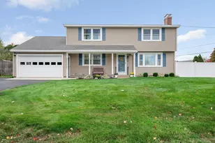 8 Aztec Rd, Nashua, NH 03063 - Photo 3