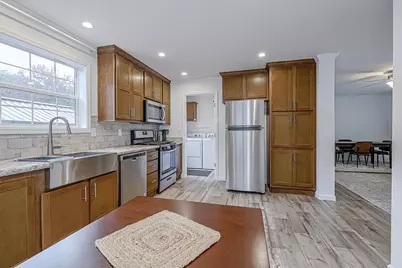 202 Robinhood Drive, Exeter, NH 03833 - Photo 5