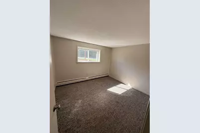 56 English Village Road #103, Manchester, NH 03102 - Photo 5