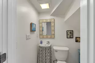 777 Middle Rd, Portsmouth, NH 03801 - Photo 7