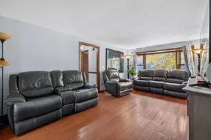 9 Bradford St, Nashua, NH 03063 - Photo 13