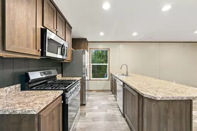 28 Okane Circle, Bethlehem, NH 03574 - Photo 13