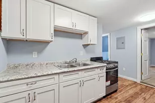12 Meadow St, Claremont, NH 03743 - Photo 15