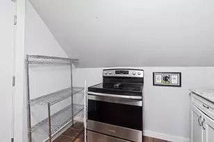 12 Meadow St, Claremont, NH 03743 - Photo 25