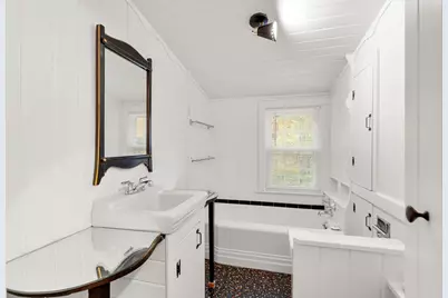 135 Walnut Hill Avenue, Manchester, NH 03104 - Photo 35