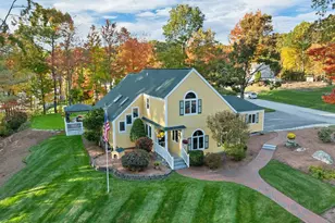 32 Lindsay Rd, Hooksett, NH 03106 - Photo 1