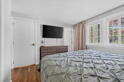 120 Mooresville Road, Manchester, NH 03103 - Photo 9