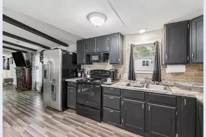 21 Edgewood Drive, Allenstown, NH 03275 - Photo 15