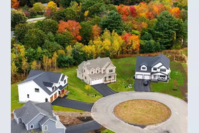 27 Lily Lane, Londonderry, NH 03053 - Photo 3
