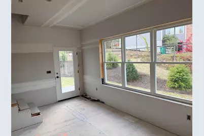 32 Farmington Road, Nashua, NH 03060 - Photo 11