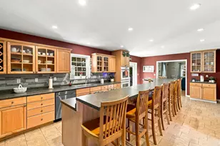 11 Burnham Ave, Nashua, NH 03064 - Photo 5
