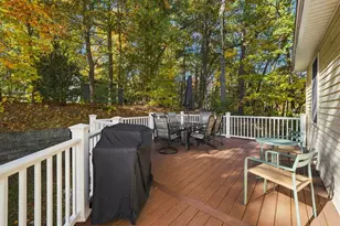 11 Burnham Ave, Nashua, NH 03064 - Photo 29